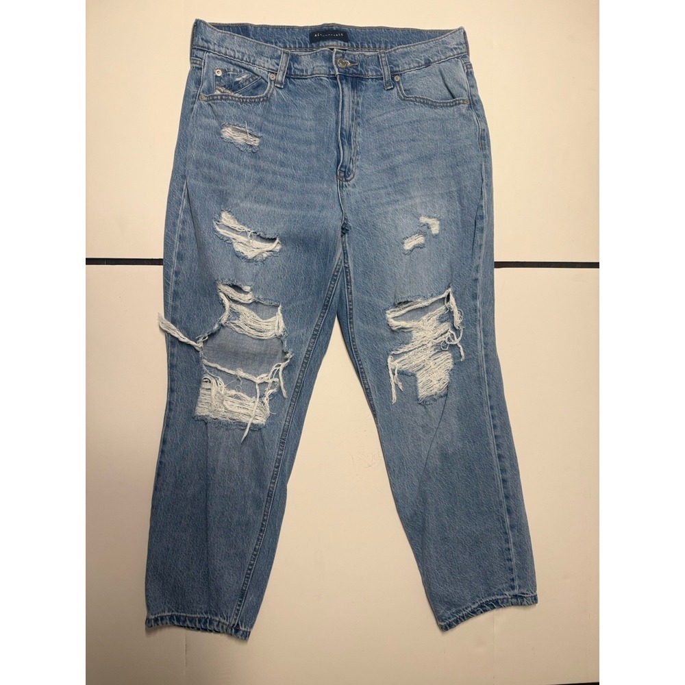 Aeropostale Mom Jean Light Wash Distressed High Rise Denim Blue Size 14‎